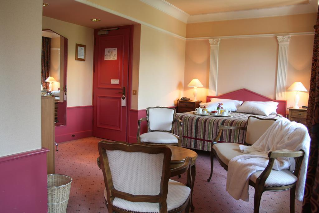 Hotel Le Cedre De Soyons Habitación foto