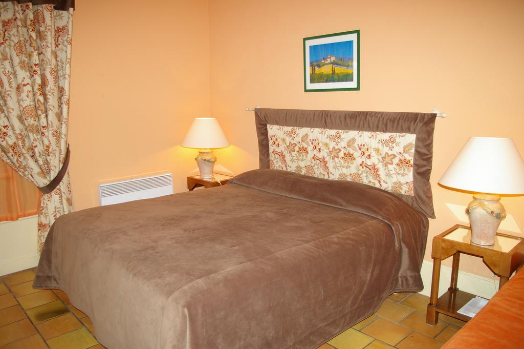 Hotel Le Cedre De Soyons Habitación foto